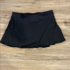 Black lululemon skort!